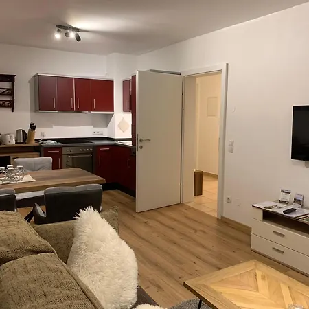 Almlodge فلاخاو